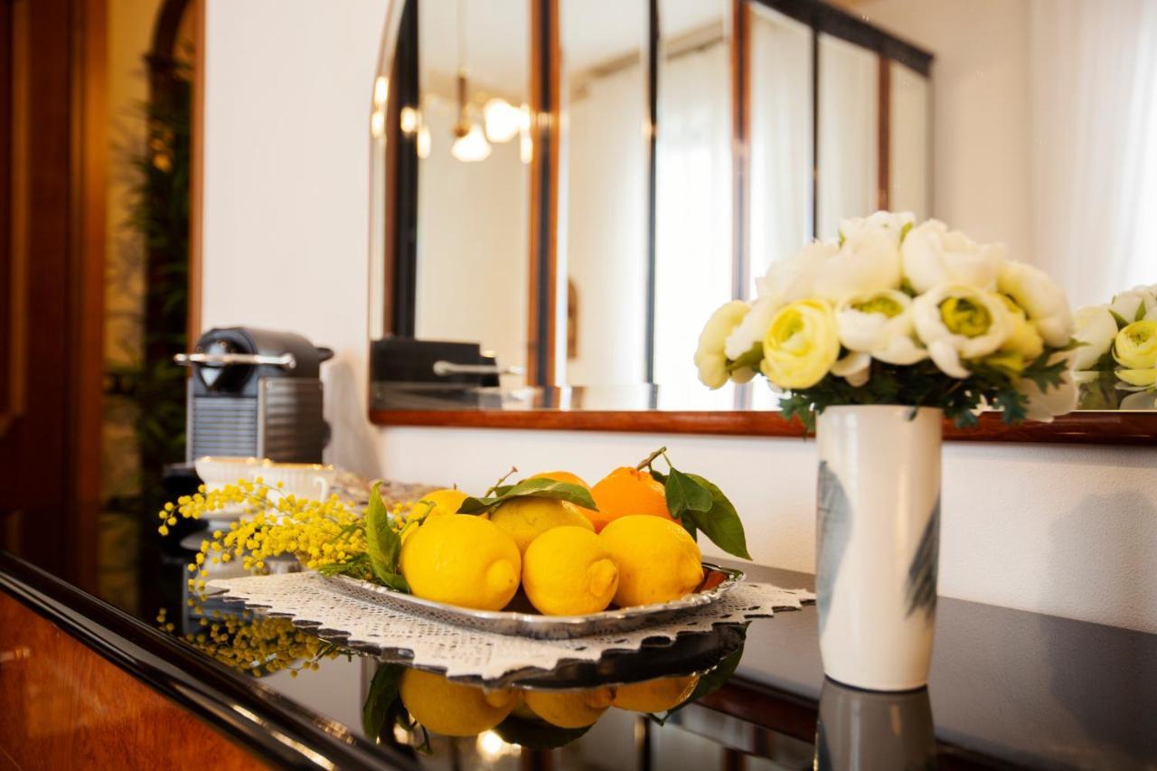 Room Cavour, Nearby Cinqueterre لا سبيتسْيا المظهر الخارجي الصورة
